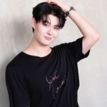 Suppapong Udomkaewkanjana Instagram - ไม่มีหรอก "เราชนะ" มีแต่ "เราชอบนะ" เธอชอบไหม #Saint_sup #MingEr