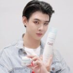 Suppapong Udomkaewkanjana Instagram - เมษาหน้าร้อนนี้ ☀️เซ้นต์ขอแนะนำ Curel INTENSIVE MOISTURE CARE Deep Moisture Spray 💦 และ Curel INTENSIVE MOISTURE CARE Moisture Facial Cream 🧑🏻เติมเต็มเซราไมด์ เพื่อผิวชุ่มชื้น ปกป้องพร้อมฟื้นบำรุง เตรียมความพร้อมให้ผิว ในทุกกิจกรรม🔫🔥☀️ ลองหามาใช้ดูได้เลยครับ #เซ้นต์มั่นใจใช้Curel #CurelThailand #CurelxSiantsup #Saint_Sup #MingEr