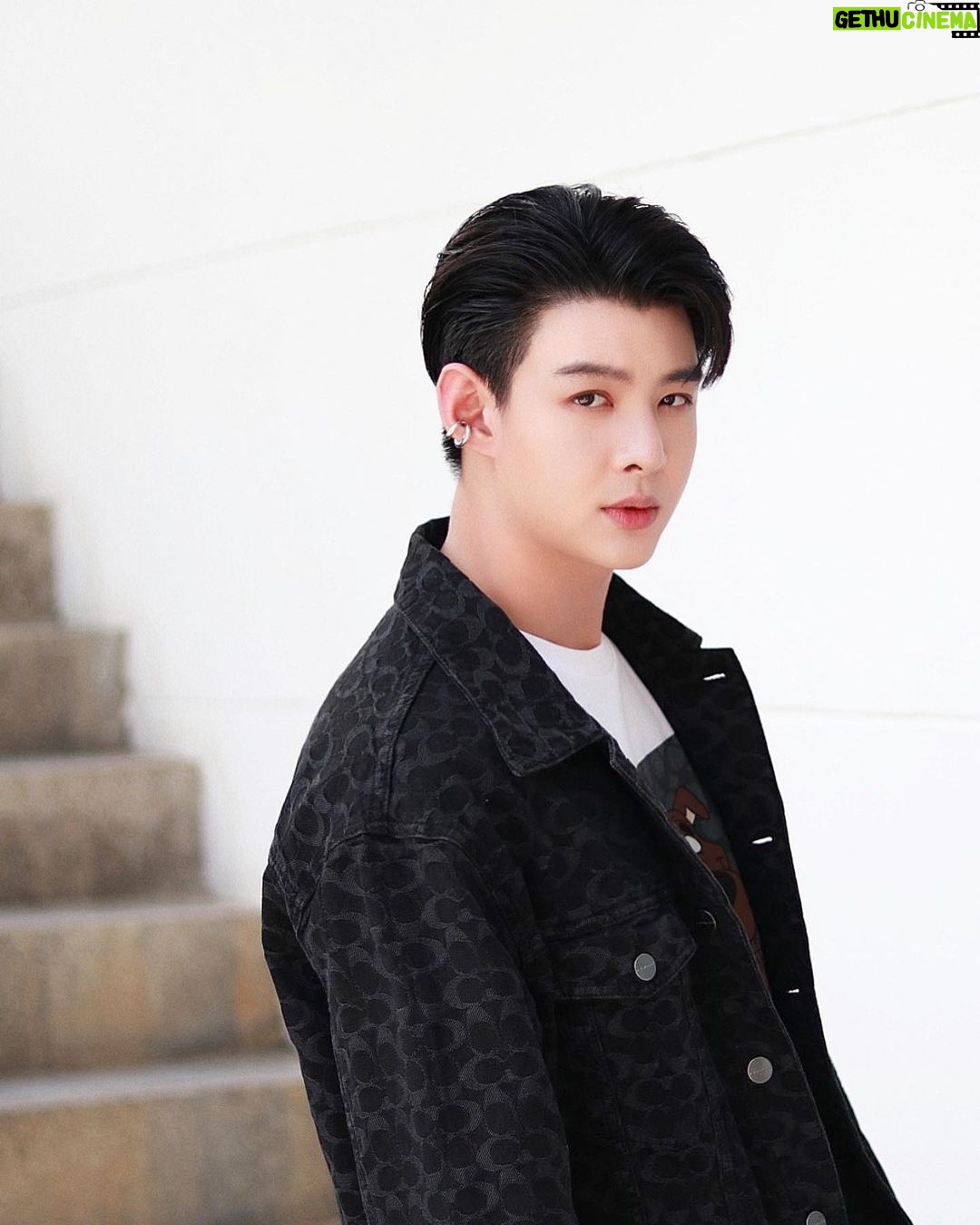 Suppapong Udomkaewkanjana Instagram - มีแต่ภูมิต้านทาน ไม่มีภูมิต้านเธอ #Saint_sup #MingEr