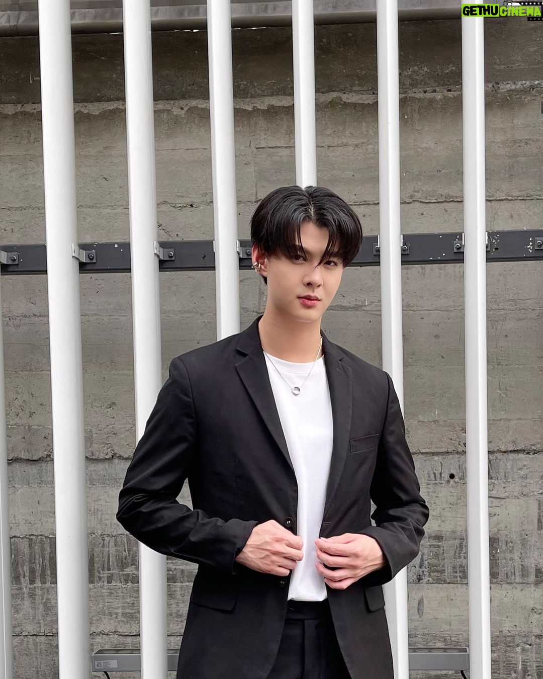 Suppapong Udomkaewkanjana Instagram - 🖤 #Saint_sup #MingEr
