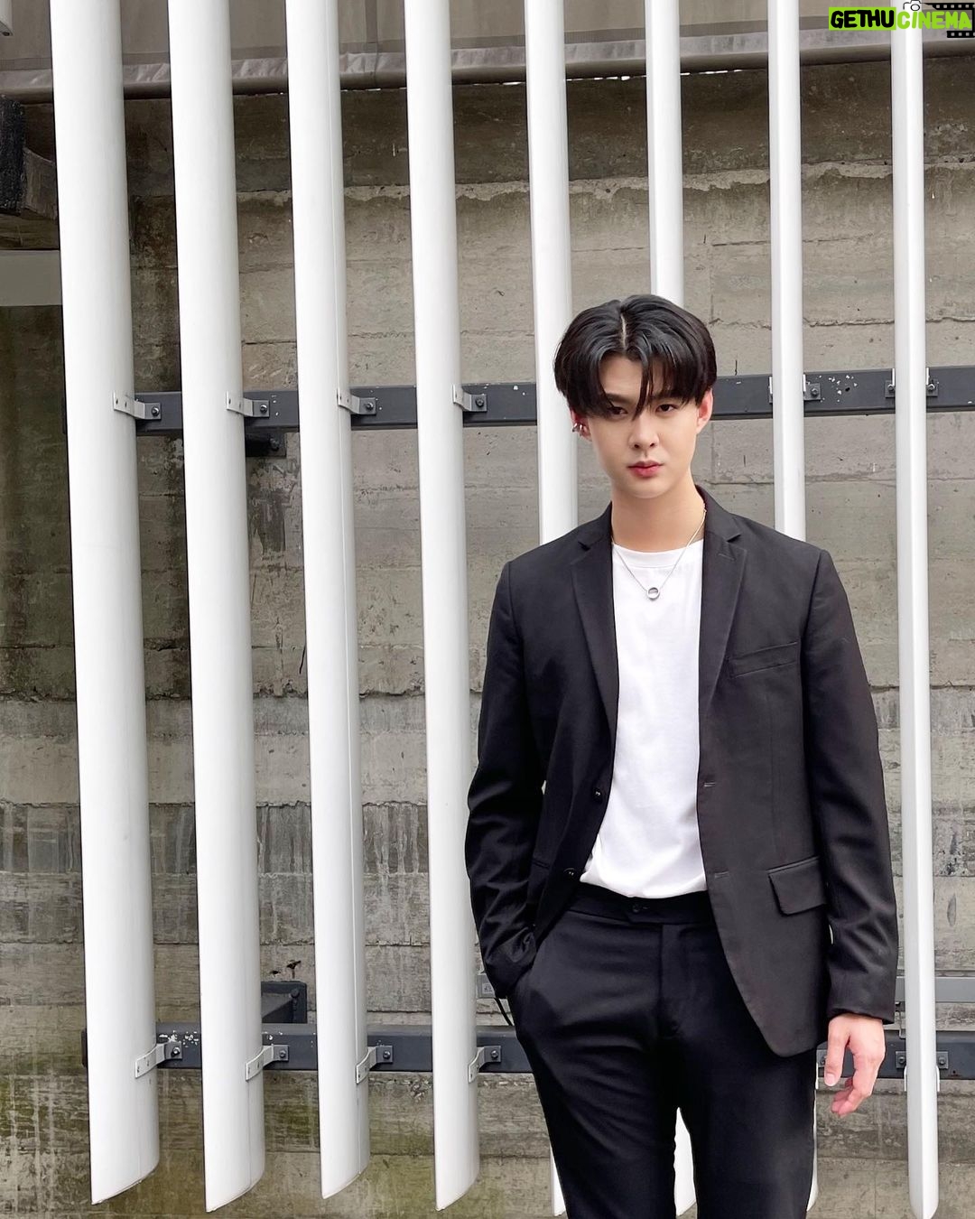 Suppapong Udomkaewkanjana Instagram - 🖤 #Saint_sup #MingEr
