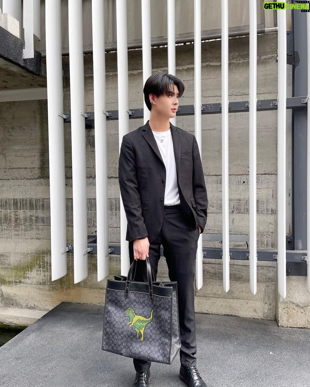 Suppapong Udomkaewkanjana Instagram - 🖤 #Saint_sup #MingEr