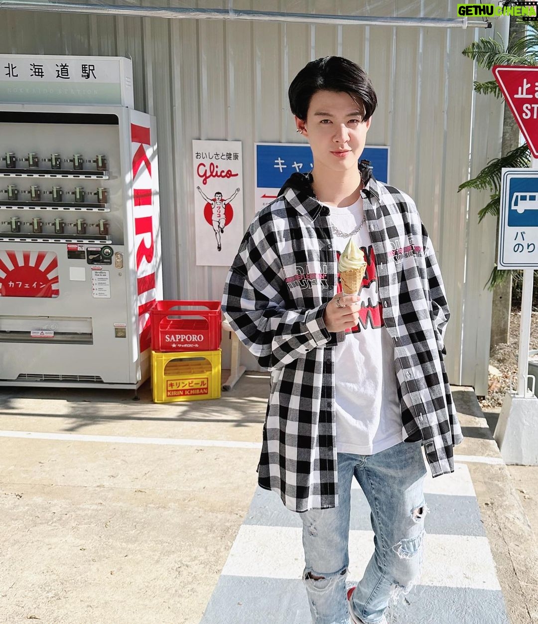 Suppapong Udomkaewkanjana Instagram - ไอติมมมมมมมม🍦#Saint_sup #MingEr Trat, Thailand