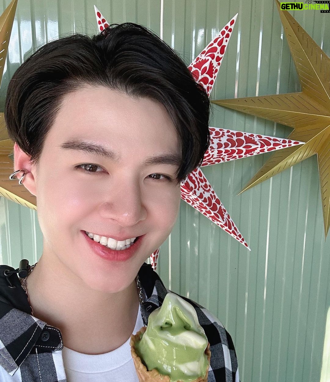 Suppapong Udomkaewkanjana Instagram - ไอติมมมมมมมม🍦#Saint_sup #MingEr Trat, Thailand