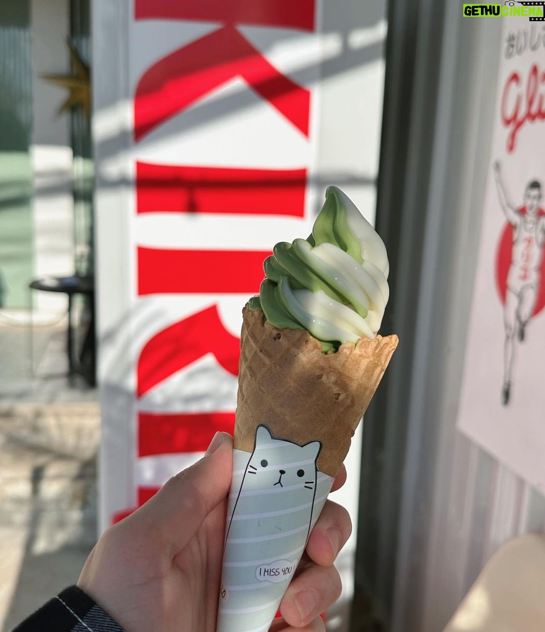 Suppapong Udomkaewkanjana Instagram - ไอติมมมมมมมม🍦#Saint_sup #MingEr Trat, Thailand