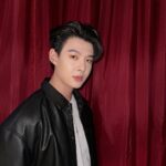 Suppapong Udomkaewkanjana Instagram - เป็นคนไม่เอาถ่าน เพราะที่บ้านมีเตาเเก๊ส 🔋🤨 #Saint_sup #MingEr