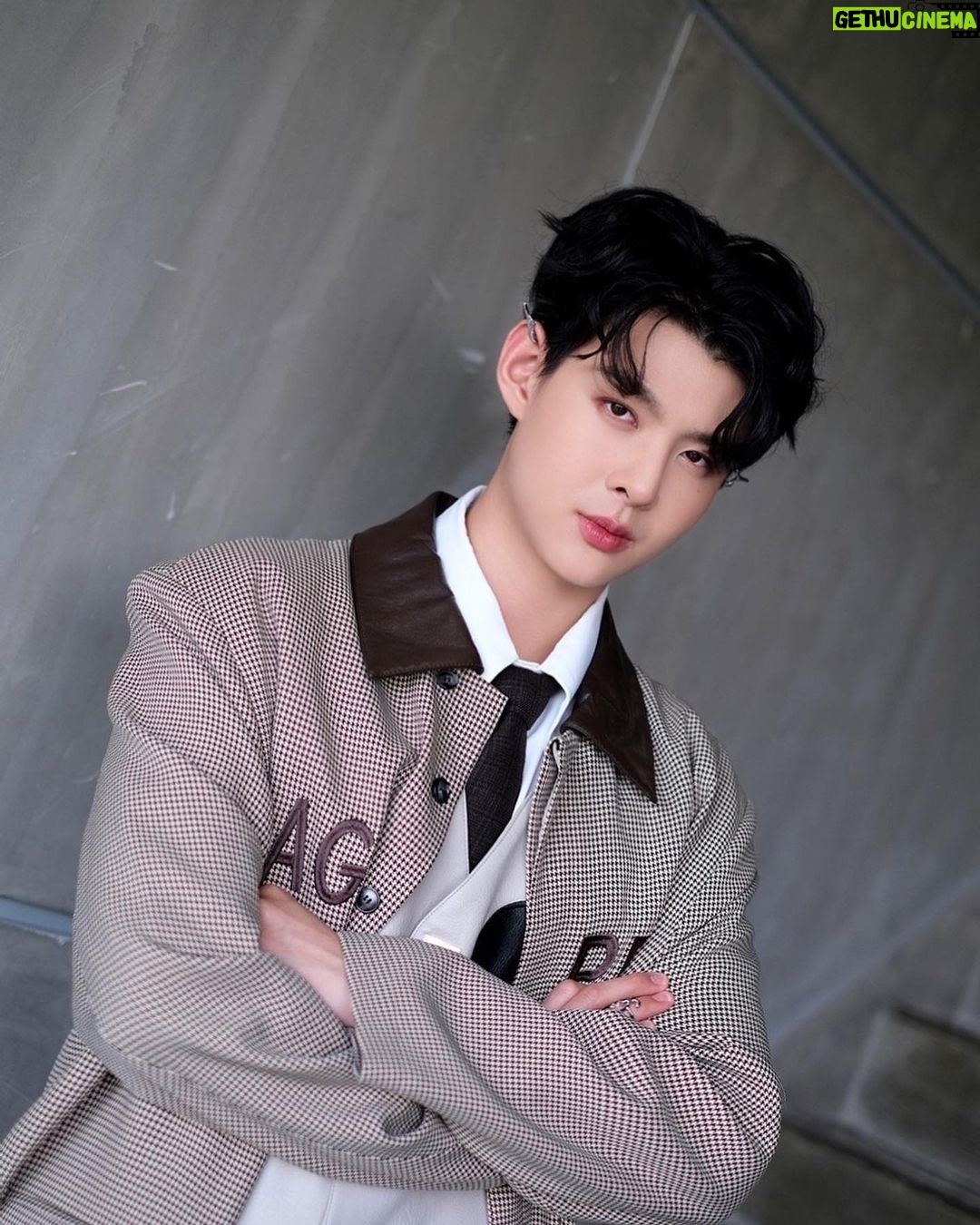Suppapong Udomkaewkanjana Instagram - 😸 #Siant_sup #MingEr