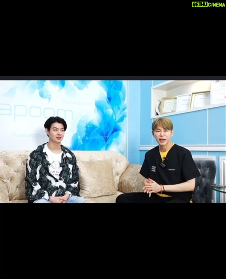 Suppapong Udomkaewkanjana Instagram - ขอบคุณอาจารย์หนุ่มที่ให้ความรู้ และแชร์เทคนิคดีๆ รวมถึงดูแลผิวหน้าให้กับเซ้นต์ด้วยครับ @rassapoomclinic . . . . . #หมอนักปั้นหน้า #รัสมิ์ภูมิคลินิก #เซ้นต์ศุภพงษ์ #saintsuppapong #sentsuperbon #Saint_sup #MingEr Rassapoom Clinic รัสมิ์ภูมิคลินิก