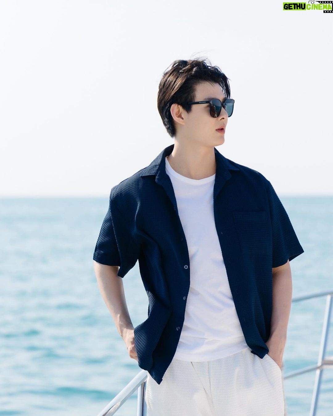 Suppapong Udomkaewkanjana Instagram - 🌊😎 #Saint_sup #MingEr