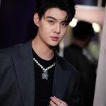 Suppapong Udomkaewkanjana Instagram - อยากตายอย่าตาย Outfit by : anuruq Styled by: hhugo.subhaxate #Saint_sup #MingEr