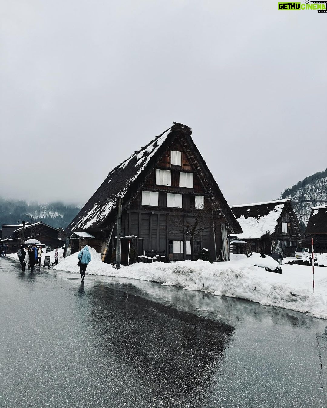 Suppasit Jongcheveevat Instagram - The boy and the heron ☃️❄️ 白川郷(Shirakawa-go)