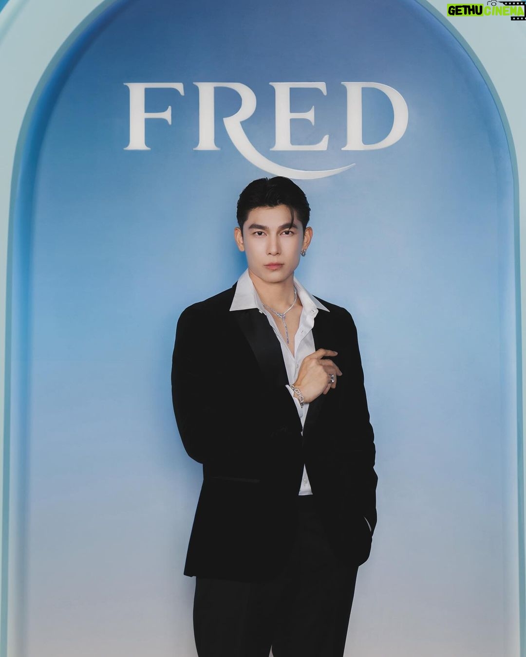 Suppasit Jongcheveevat Instagram - An unforgettable evening celebrating high jewelry’s debut in Thailand. @fredjewelry, you’ve outshone the night! 💎💙 #FREDJewelry #MonsieurFredInnerLight