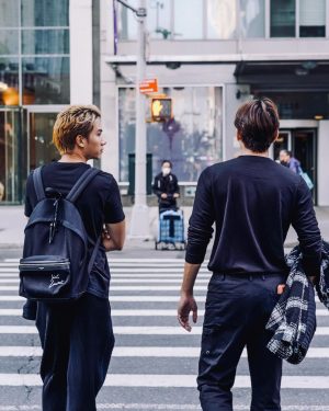 Suppasit Jongcheveevat Instagram - Belated BD to my travel buddy 😛 ขอมา 10 บรรทัดเท่านี้ไปก่อน