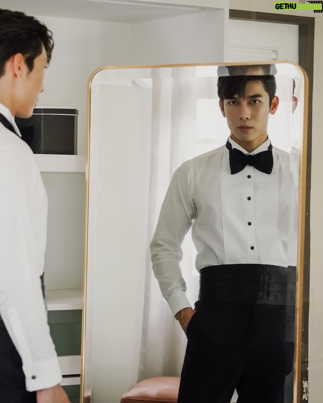 Suppasit Jongcheveevat Instagram - ถึงคุณภรรยา……จากสามีที่รัก🤍 #mywifesgunslingergod