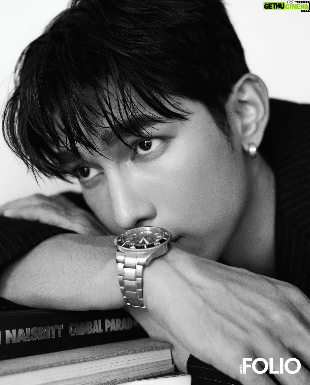 Suppasit Jongcheveevat Instagram - 📖📚 #Montblanc #MontblancLibrarySpirit #InspireWriting