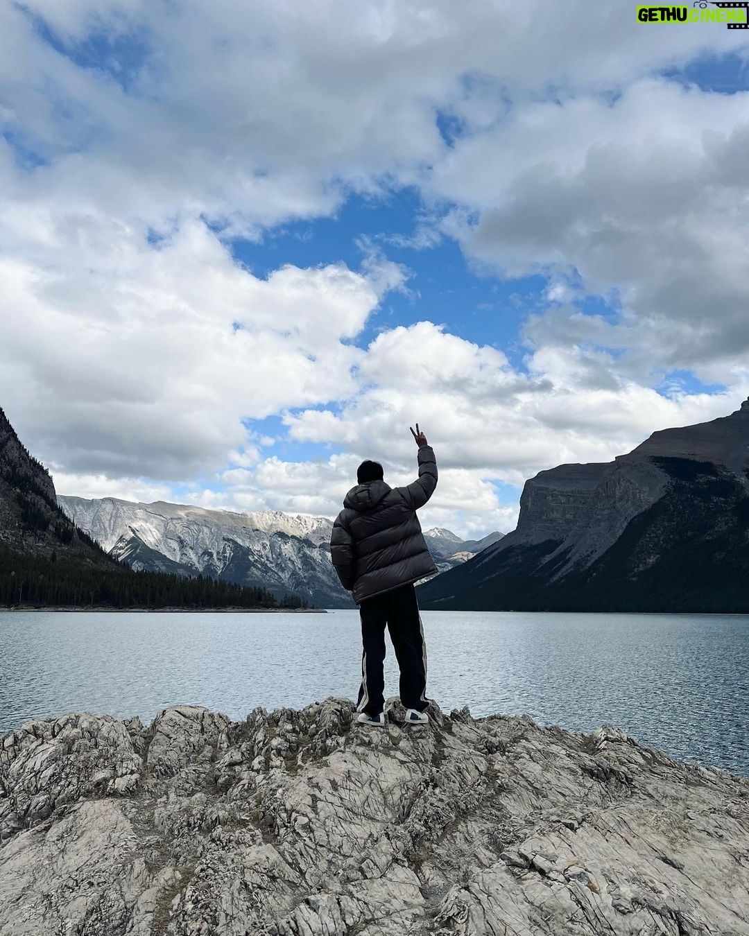 Suppasit Jongcheveevat Instagram - I miss you a little, a little too much, a little too often and a little more each day. 😛❤️ Banff National Pak