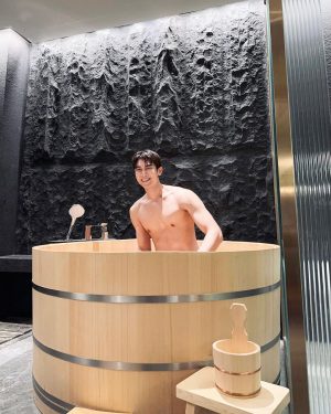 Suppasit Jongcheveevat Instagram - Please don’t tell my parents 😛