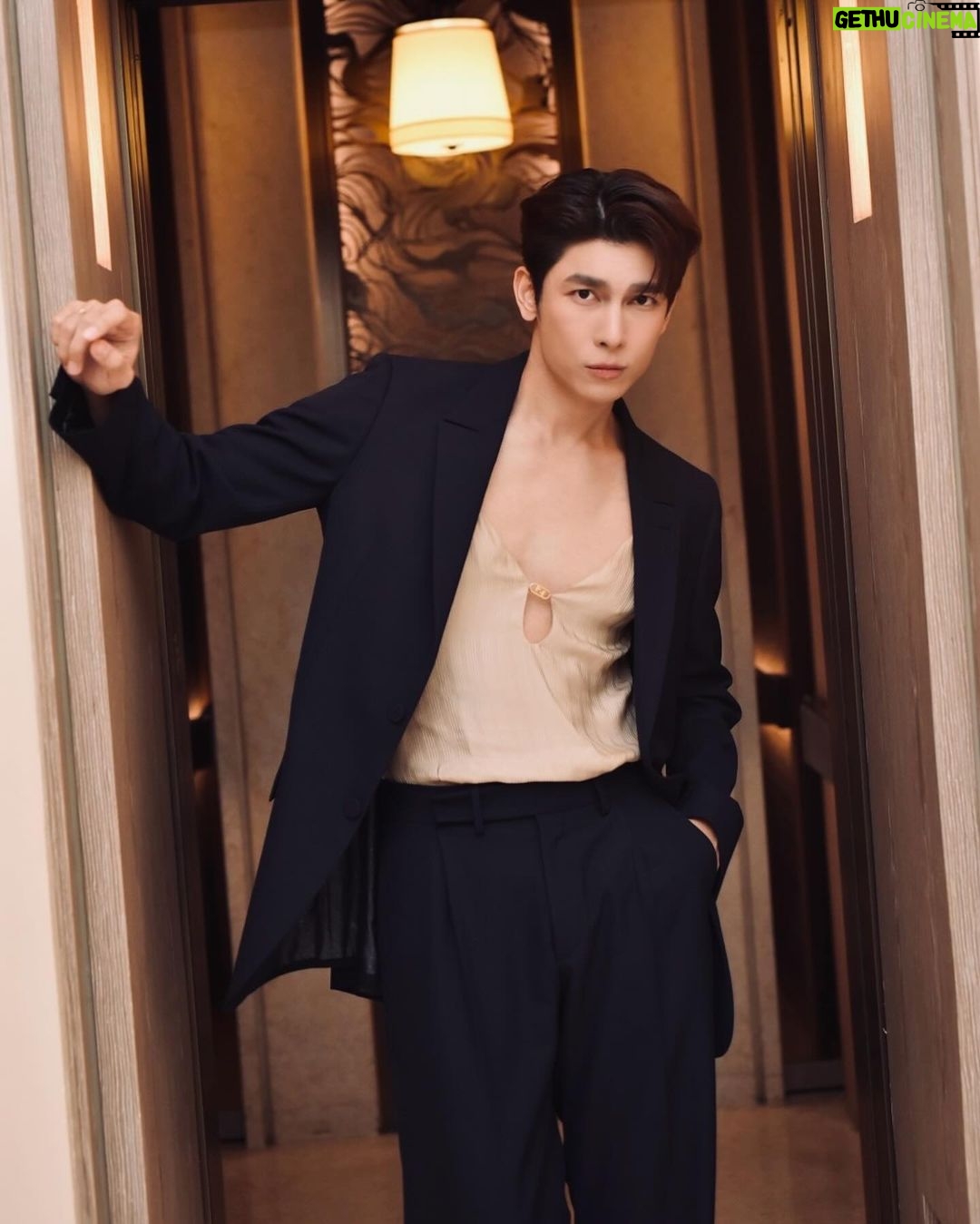 Suppasit Jongcheveevat Instagram - 🤎🧸