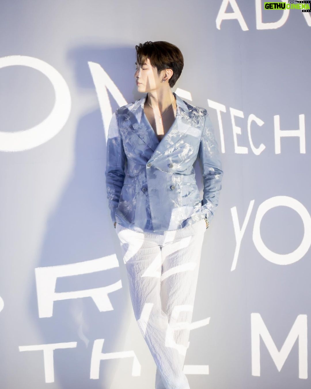 Suppasit Jongcheveevat Instagram - LANCÔME BEAUTY TECH & BEYOND อีเว้นท์สุดยิ่งใหญ่แห่งปี จัดเต็มความพิเศษ “5 Beyond” ให้ทุกคนได้ร่วมสนุกกับการค้นหาคำตอบของผิว ผ่านเทคโนโลยีและนวัตกรรมความงามระดับโลกของลังโคม พร้อมโปรโมชั่นพิเศษที่ห้ามพลาด 📍21 ก.ค. 66 – 30 ก.ค. 66 ที่ลานพาร์ค เท่านั้น @Lancomethailand #LancomeThailand #LancomeBeyondEvent #LancomeBeautyTech Suite @emporioarmani Jewelry @Tiffanyandco