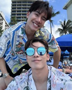 Suppasit Jongcheveevat Instagram - Belated BD to my travel buddy 😛 ขอมา 10 บรรทัดเท่านี้ไปก่อน