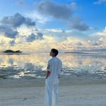 Suppasit Jongcheveevat Instagram - Like the sea loves the shore 💙 @discoversoneva #sonevajani #themarcompro Soneva Jani