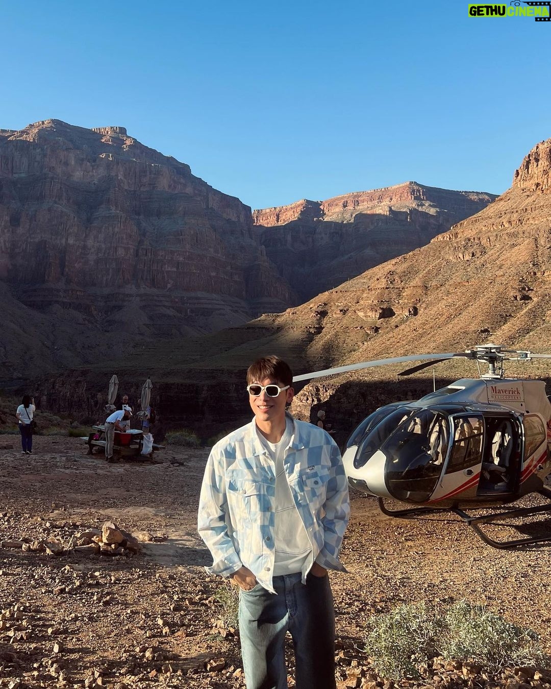 Suppasit Jongcheveevat Instagram - มองแต่เขา มองเราบ้างก็ได้นะ 🪨 Grand Canyon Arizona