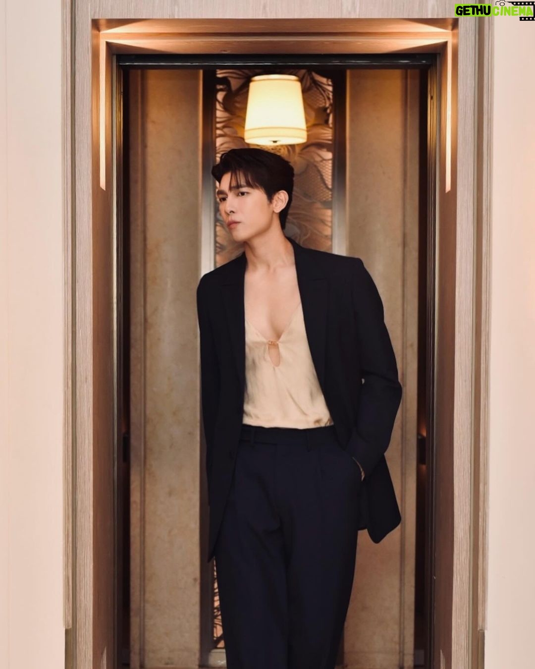 Suppasit Jongcheveevat Instagram - 🤎🧸