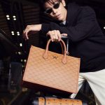 Suppasit Jongcheveevat Instagram – Ready for Milan 🧡 #MCMFW24xMew

@mcmworldwide
@mcmthailand