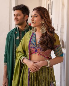 Surbhi Chandna Instagram - Mohabbat Hui Teri Yaadon Se Bhi Mere Haathon Pe Haa Tera Naam Likha.. Photographer @jodiclickers.co Mehndi By @bridalmehndiqueen Surbhis Stying & Designers Column Outfit: @labelnitibothra Pr: @wedding_trip_ Nath : @mortantra Earrings & kadas: @azotiique On the Feet: @urbanswayofficial @spiffypublicrelations Stylist: @stylebysaachivj Styling Team: @styledbynikinagda @sanzimehta777 Styling intern: @muskaanparakh Glam @makeupbypratiba & team Karans Styling& Designers Column Outfit @kalpraag @oakpinionpr Style Consultant & PR @pranavi_chandna Publicist @planetmediapr @nidhig14 Event planners @intimateaffairsbyrt #sukar #estd2010