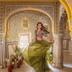 Surbhi Chandna Instagram - Mohabbat Hui Teri Yaadon Se Bhi Mere Haathon Pe Haa Tera Naam Likha.. Photographer @jodiclickers.co Mehndi By @bridalmehndiqueen Surbhis Stying & Designers Column Outfit: @labelnitibothra Pr: @wedding_trip_ Nath : @mortantra Earrings & kadas: @azotiique On the Feet: @urbanswayofficial @spiffypublicrelations Stylist: @stylebysaachivj Styling Team: @styledbynikinagda @sanzimehta777 Styling intern: @muskaanparakh Glam @makeupbypratiba & team Karans Styling& Designers Column Outfit @kalpraag @oakpinionpr Style Consultant & PR @pranavi_chandna Publicist @planetmediapr @nidhig14 Event planners @intimateaffairsbyrt #sukar #estd2010