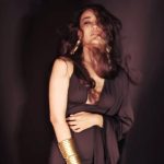 Surbhi Jyoti Instagram - 👀 🔪