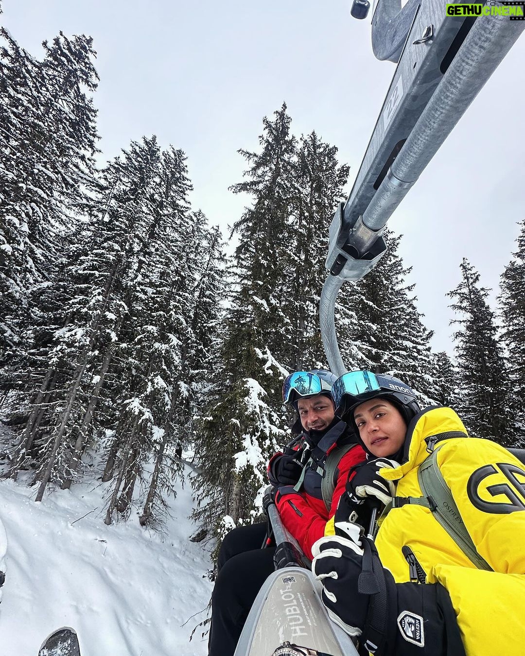 Surveen Chawla Instagram - On the slope with my dope @akshaythakker 🤍⛷️#courchevel #courchevel1850 Courchevel 1850 France
