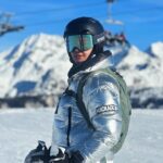 Surveen Chawla Instagram – On the slope with my dope @akshaythakker 🤍⛷️#courchevel #courchevel1850 Courchevel 1850 France