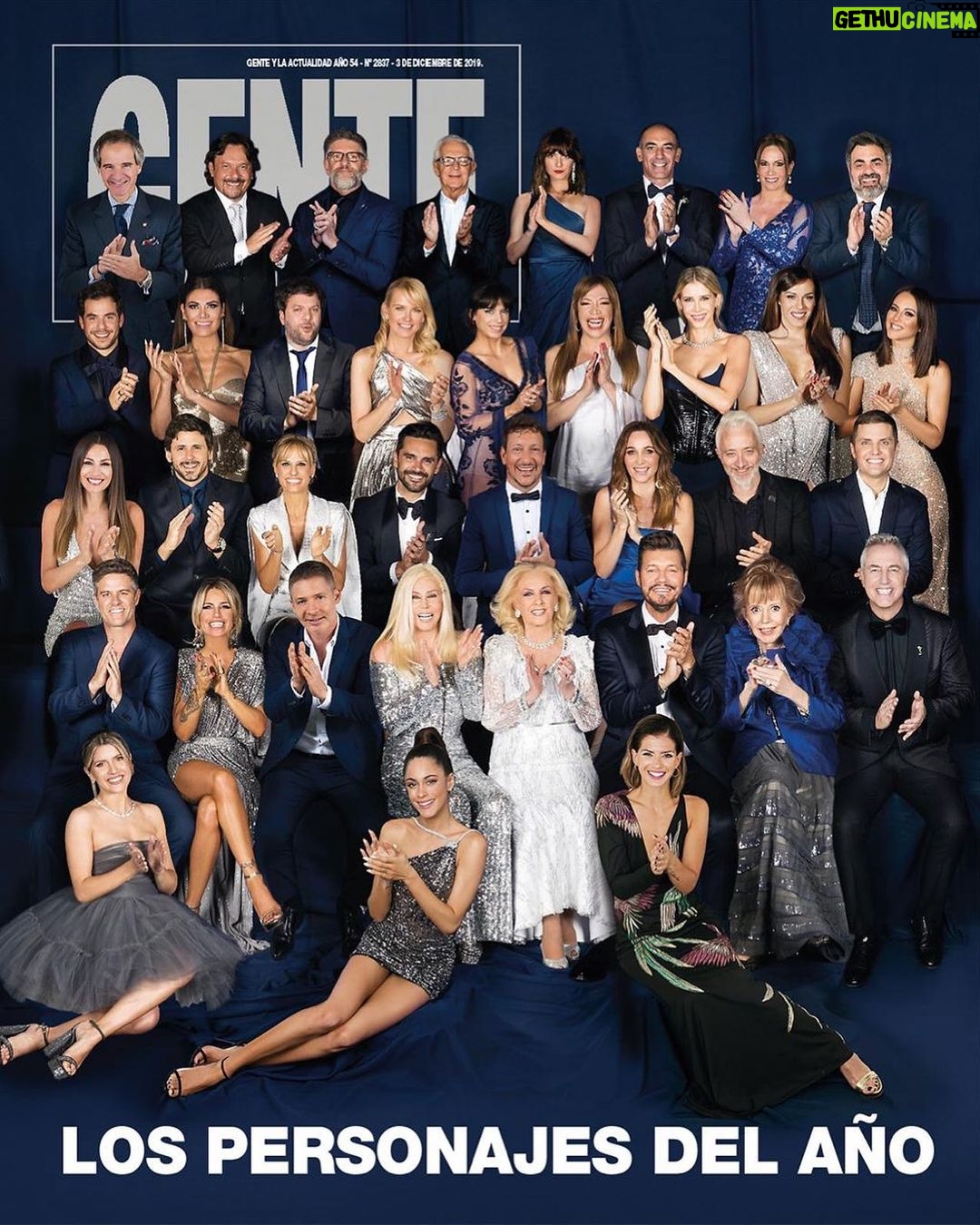 Susana Giménez Instagram - Tapa de los personajes de @revistagenteok 2019 y van... @sebassoldano ❤️