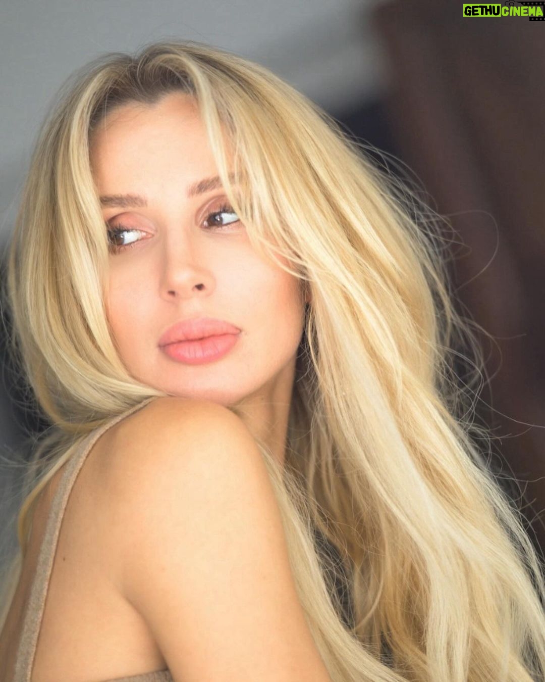 Actress Svetlana Loboda HD Instagram Photos And Wallpapers March 2024 