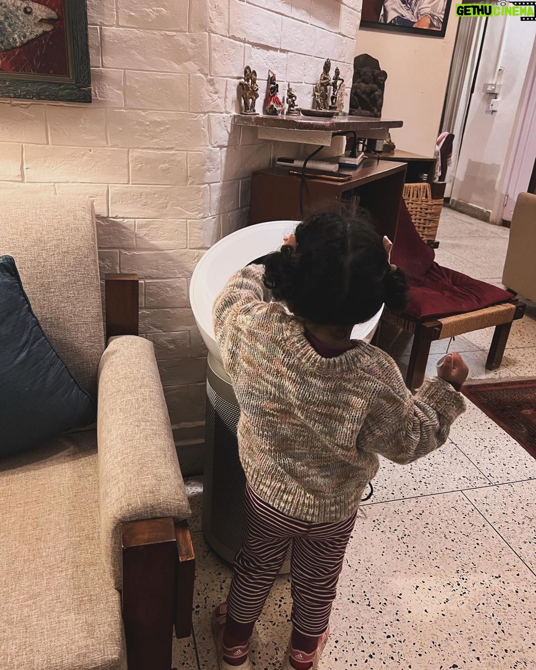 Swara Bhaskar Instagram - My baby was born two weeks before Delhi’s AQI levels soared to hazardous. And a whole new worry was introduced into my life? How should I protect my little one from something as pervasive and basic and all encompassing as AIR! Thankfully @dyson @dyson_india ‘s new air purifier ‘The Dyson Purifier Big + Quiet Formaldehyde’ which covers an area of 1100 sq. Ft. Is the godsend I needed. Efficient and most importantly quiet, it purifies the air silently so my baby can take her naps and feeds undisturbed. An LED screen to tell you AQI levels and other info and a remote to adjust settings to your own comfort. Best buy ever, especially for a family with kids!! 💙🤗✨ #notanad #mammareccomends #DysonHome #DysonIndia #DysonPurifier #DysonBigandQuiet #Gifted New Delhi
