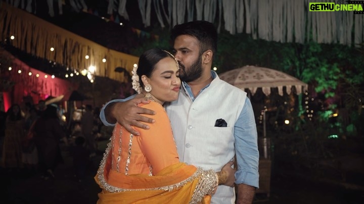 Swara Bhaskar Instagram - *Swara Bhasker & Fahad Ahmad : Fools Rush In* Elvis Presley said ‘fools rush in’.. well we were the fools who couldn’t help falling in love! One year ago we took a leap of faith and registered our marriage under the Special Marriage Act in a court in Bombay. And then celebrated with family and friends. It’s been a year and here is a look in our hearts! Only gratitude for such amazing family and friends! ♥️🧿🪬✨ Edited by Saahil Singh Yaduvanshi (@singhspiration) – Dream Sculpt Films (@dreamsculptfilms) Music – Midnight, Moonlight, Magic by Hesham Abdul Wahab Ishq Hai by Safarnama Films