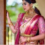 Swasika Instagram – Thank you for trusting @ttdevassy for your special day Swasika❤️
.
.
Our #TTDbride & Talented Actress @swasikavj elegantly flaunts our jewellery on her wedding day! Couldn’t be happier✨
.
.
Photography : @sebastianoz_ 
MUA & Styling : @abilashchickumakeupartist 
Outfit : @kanchivaram.in & @jazaashdesignstudio 

📍M.G Road, Kochi

#BridesofTTDevassy #TTDevassy #TTDevassyJewellery #Kochi #CelebrityWedding #CelebrityBride #SouthIndianWedding #ZorabyTT #ZoraSignatureSelections #DesignerBridalJewellery #Valentines #ps4ever

[Designer choker necklace. Coin-mala necklace. Heavy traditional jewellery. Celebrity Bride Swasika. Beach Wedding. South Indian Wedding Look] MG Road Kochi