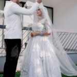 Swasika Instagram - Your smile makes life more beautiful. #PS-FOREVER #swasikavj #pream #reception #paperplanewedding @paper_plane_wedding Kochi, India