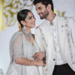 Swasika Instagram - Joined in love, surrounded by joy, family celebrates a wedding filled with happiness and endless blessings.The celebrations will continue.. PS FOR EVER Camera and editz @abi_fine_shooters MUA & Styling @abilashchickumakeupartist Swasikas Costume @jazaashdesignstudio Accessories @goodwillcollectionskerala Styling for Prem @amal_gop Outfit for prem @life_of_colours_ Mua for prem @makeoverbykichu #swasikavj #swasika #premjacob #ps4ever #celebritywedding