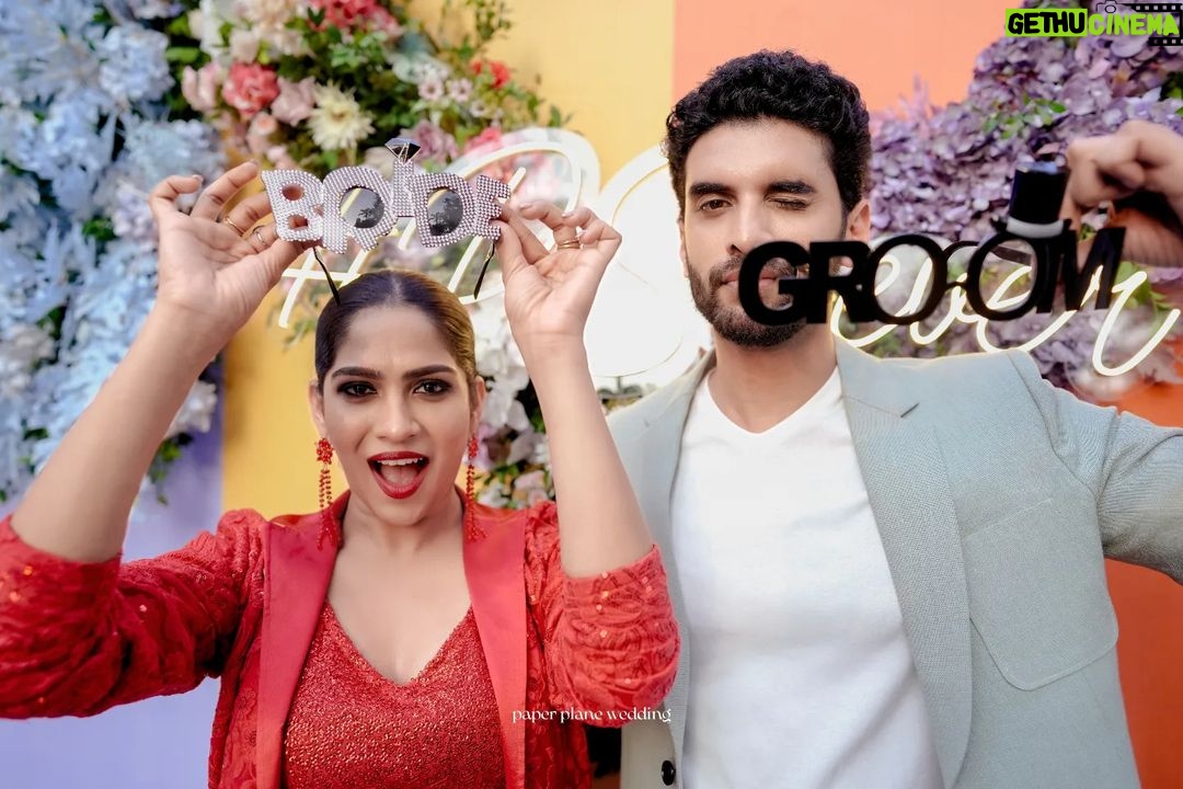 Swasika Instagram - The beginning of forever ! Mua : @abilashchickumakeupartist Swasikas Costume: @thantrek.design.couture Prem's Costume: @men_in_q_wedding Styling: @amal_gop Photography: @paper_plane_wedding Events : @pakyoweddings #ps4ever #swasikavj #premjacob #swasamay #swasika #prem #cocktailparty