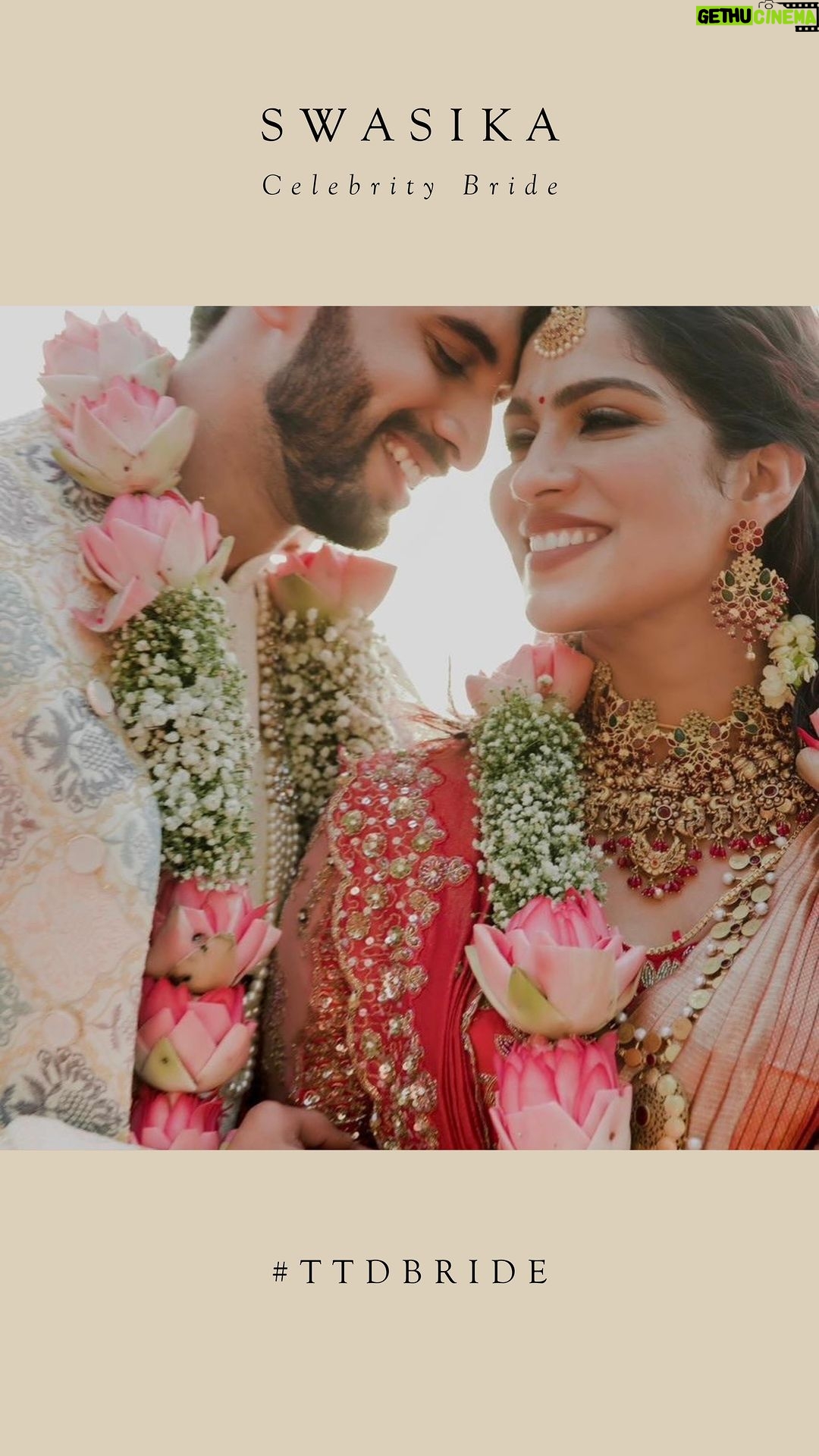 Swasika Instagram - Thank you for trusting @ttdevassy for your special day! Swasika, we’re truly honored. Also, hands-down, you were breathtaking💖 Here are a few glimpses from the jewellery trials to the D-Day! Our #TTDbride & Talented Actress @swasikavj elegantly flaunts our jewellery, beginning with our designer signature choker ( @zorabyttdevassy ), followed by our heavy traditional necklace, and finally completing the look with our long coin-mala. All of it beautifully styled by @abilashchickumakeupartist Wishing you and @premjacob06 all happiness✨ . . Wedding footage : @oyster_events_ @amalsivadas & @weddingbellsphotography Outfit : @kanchivaram.in & @jazaashdesignstudio . . #BridesofTTDevassy #TTDevassy #TTDevassyJewellery #Kochi #CelebrityWedding #CelebrityBride #SouthIndianWedding #ZorabyTT #ZoraSignatureSelections #DesignerBridalJewellery #JewelleryTrials #Valentines #ps4ever (Disclaimer: We do not own any rights to the music used in this content. All credits and rights belong to their respective owners) MG Road Kochi