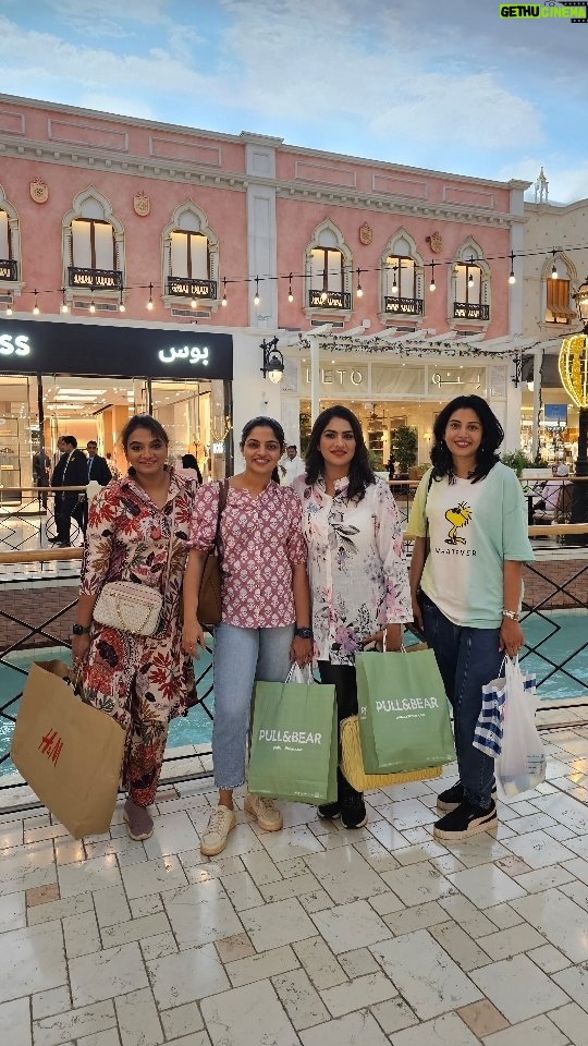 Swasika Instagram - Random reel from #villagiomall Qatar Shot by @nikhilavimalofficial @swasikavj @sshivadaoffcl Friendship goals🥰👭👭 . . . #reelsinstagram #reelkarofeelkaro #reels #friendship #actor #qatar #villagio