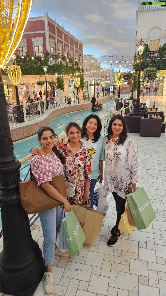 Swasika Instagram - #happywomensday . . . #picoftheday #women #power #actors #stars #reelkarofeelkaro♥️ #reelsinstagram #reelitfeelit Villagio Mall, Doha Qatar