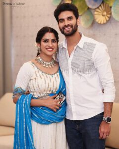 Swasika Instagram - You are the most expensive treasure I own ❤️♾️ #ps4ever#marriage #premjacob @pranavcsubash_photography Photograher