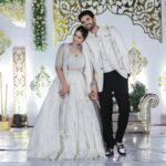 Swasika Instagram - Joined in love, surrounded by joy, family celebrates a wedding filled with happiness and endless blessings.The celebrations will continue.. PS FOR EVER Camera and editz @abi_fine_shooters MUA & Styling @abilashchickumakeupartist Swasikas Costume @jazaashdesignstudio Accessories @goodwillcollectionskerala Styling for Prem @amal_gop Outfit for prem @life_of_colours_ Mua for prem @makeoverbykichu #swasikavj #swasika #premjacob #ps4ever #celebritywedding