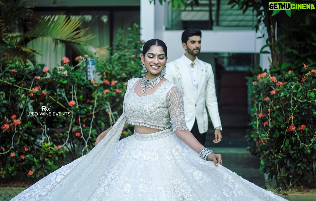 Swasika Instagram - Two hearts, one love, uniting forever π @swasikavj π @premjacob06 Wedding Ceremony shoot by Red Wine Event Management : online π Booking &Support : π Whatsapp :+91 8137831132 π call : +91 7736921013 +91 8089186009 . @reccaaclub www.redwineevents.com . . Β©οΈ copyright 2024 Red Wine Event Management | All Rights Reserved .#actress #actorslife #ammaassociation #postWedding #wedding #haldicermony #preweddingphoto #Photography #bride #engagement #weddinginpiration #weddingdress #weddingday #love #weddingphotographer #makeup #birdestory #preweddingshoot #like #photoshoot #preweddingphotography #couple #photographer #mua #prewed #instalike #makeupartist #birdel #photooftheday #redwineevents RECCAA Club