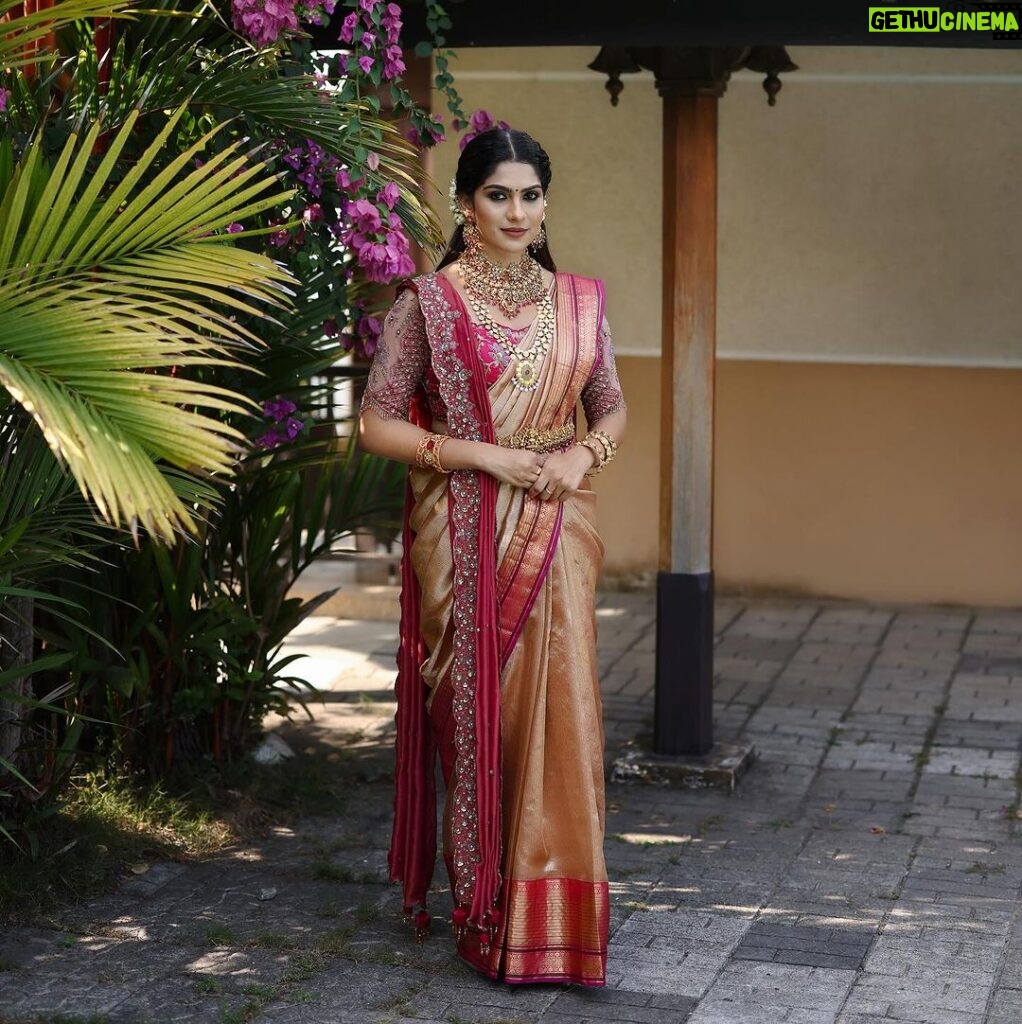 Swasika Instagram - @swasikavj❤️‍🔥 An outstanding wedding look specially designed for our gorgeous lady @swasikavj on her wedding day. A stunning saree design from @kanchivaram.in and @jazaashdesignstudio did the blouse works by matching with the saree with instructions by the stylist @abilashchickumakeupartist by putting all his efforts to bring out the details in it along with a hand embellished dupatta design to enhance her look in this saree in a traditional kerala style. A big salute to @abilashchickumakeupartist for all your efforts and the lovely styling. Jewellery @ttdevassy Photography @weddingbellsphotography ing #jazaash #2024designs #jazaashoutfits #celebritybride #swasika #sareefashion #keralastyle #bridesofjazaash #traditional #indiancouture #loveislove #love #instagram #fashion #fashiondesigner #handmade #dupattaveil #instagood #instadaily #indiancraftsmanship #instafashion #instafamily #keralawedding #bridesofindia #bridesofkerala.