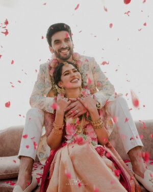 Swasika Instagram - PREM&SWASIKA

 Rhythms_of_Romance❤️❤️

Photography: @weddingbellsphotography 
Shot on : @canonindia_official (R5)
Mua for Swasika : @abilashchickumakeupartist
Mua for Prem : @makeoverbykichu 
Styling for swasika: @abilashchickumakeupartist 
Styling for prem: @amal_gop 
Special thanks : @nithinsuresh_su 
Blouse and dupatta : @jazaashdesignstudio 
Saree : @kanchivaram.in 
Prem’s dress : @men_in_q_wedding 
Ornaments: @ttdevassy 
Garland: @blackgold_designingstudio 
Events. @oyster_events_ 

#swasikavj #swasika #premjacob #wedding #ps4ever #swasamay #vibewithcanon