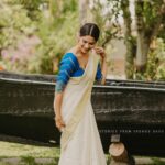 Swasika Instagram - Sculpting elegance: Each stroke tells a story in the mesmerizing tapestry of this handworked butterfly design. Beautiful Handwork on blouse and saree @minnaram_designer_boutique 𝙎𝙝𝙤𝙥 𝙬𝙞𝙩𝙝 𝙪𝙨 𝙤𝙣 ⚜️location - Minnaram designers 1 st. floor , pattom Shopping complex , Kerala state Housing Board Building . Landmark - Near Sut hospital Mobile - 7306793976/ 8547986823 Parking facility at Vrindavan Gardens ⚜️For enquiries and appointments Call / WhatsApp at 7306793976 . . #trending reels #swasika #celebrity #wedding #marriage #bridal #bridalsarees #designersarees #designers Pattom
